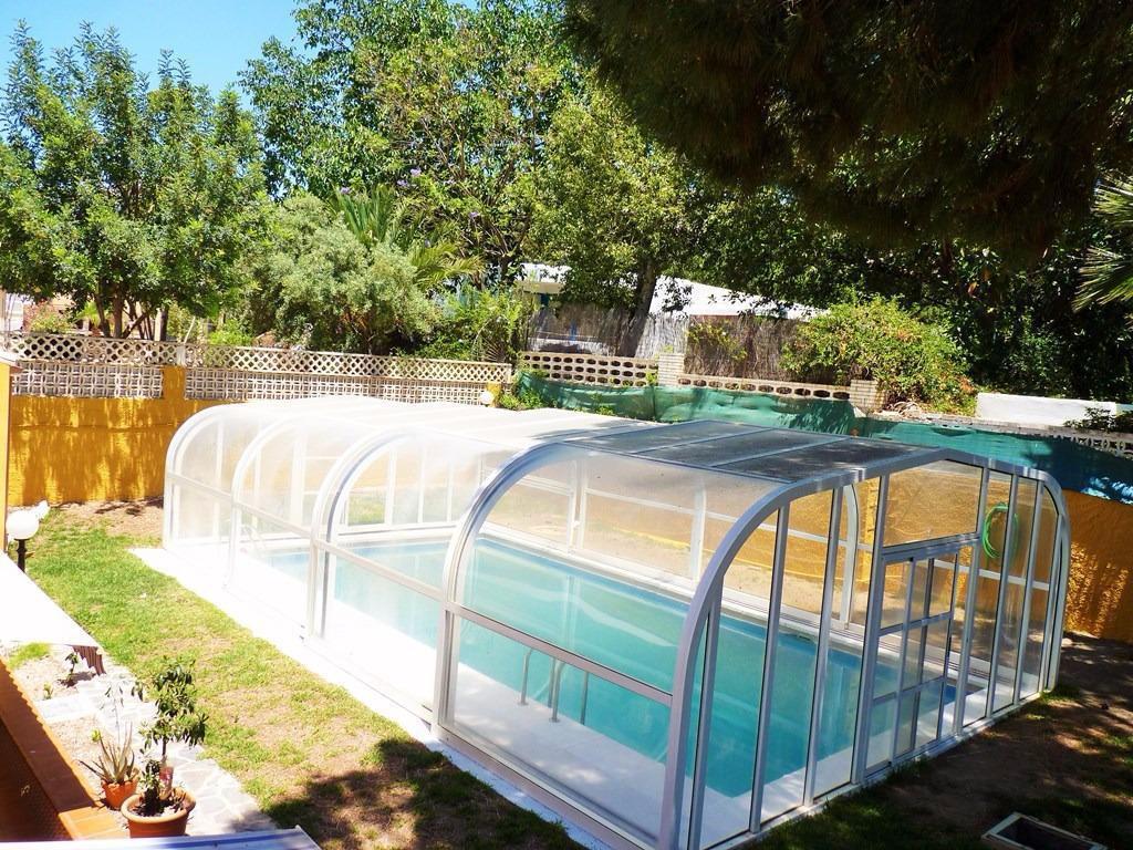 Chalet for Sale in Roquetas de Mar