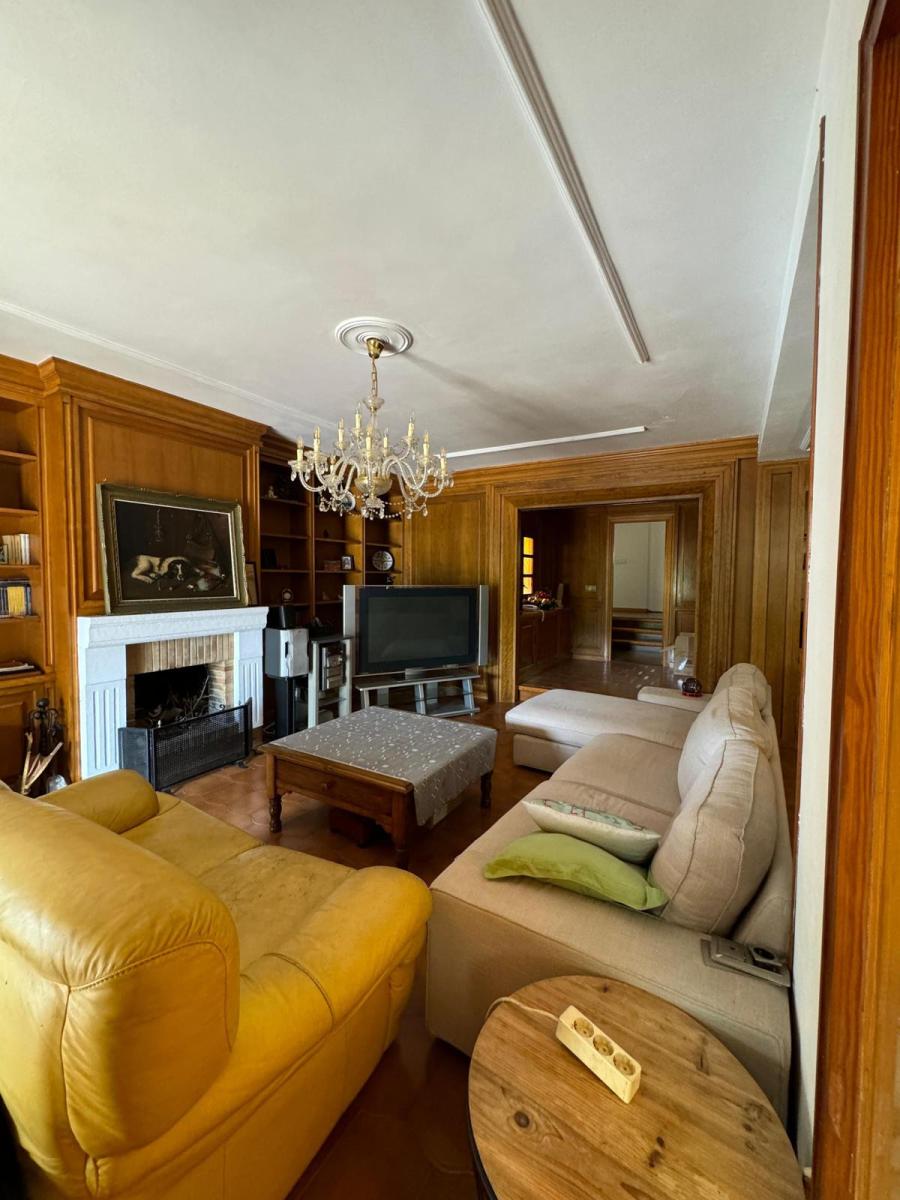 Chalet for Sale in Roquetas de Mar