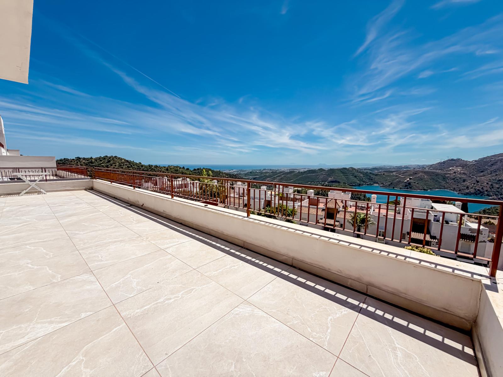 Apartment for Sale in Istán