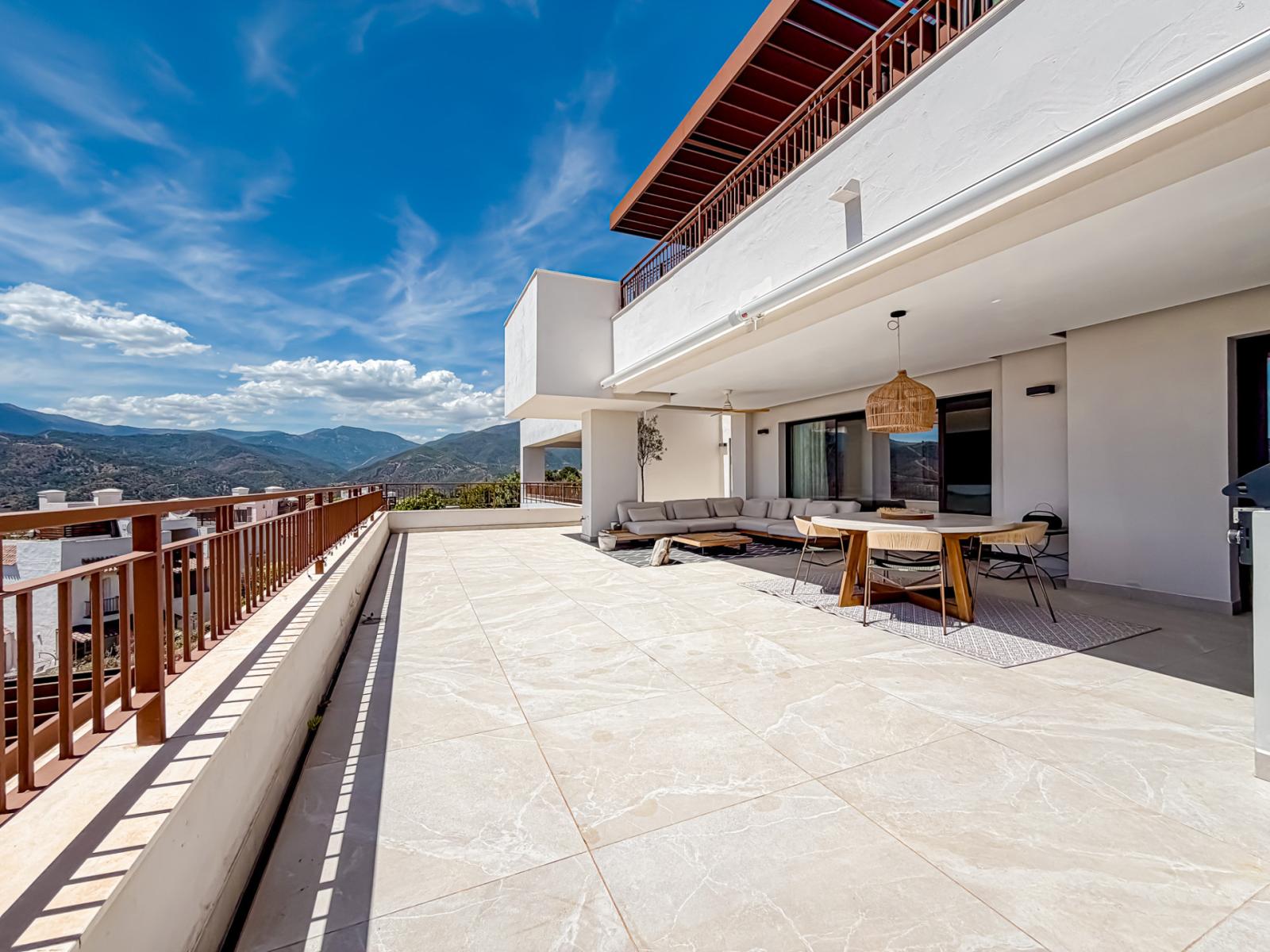 Apartment for Sale in Istán