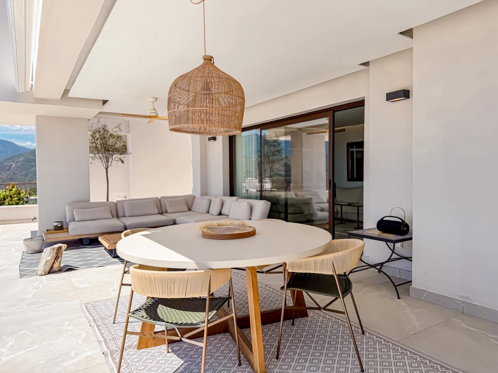 Apartment for Sale in Istán