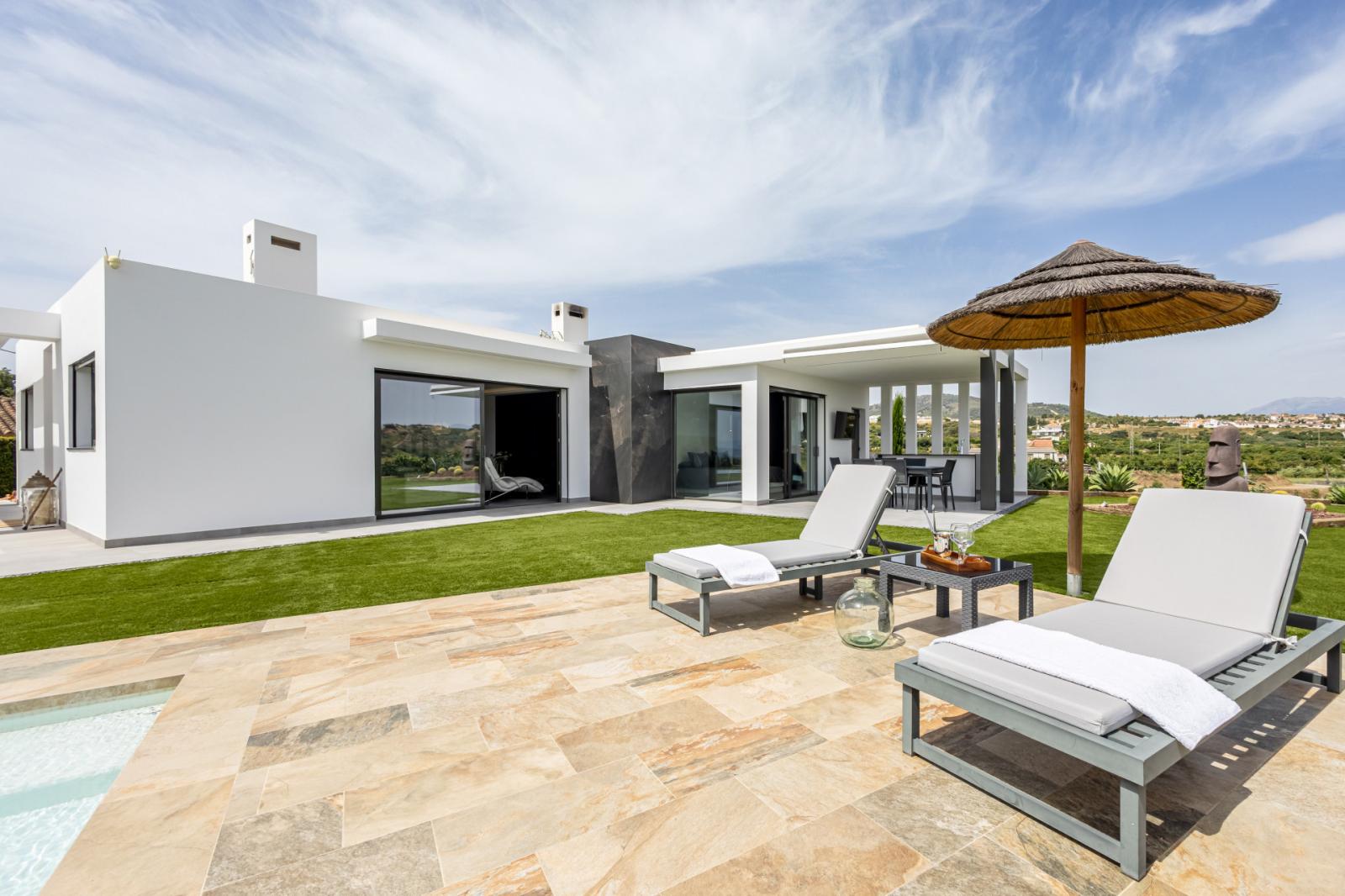 Villa for Sale in Alhaurín el Grande
