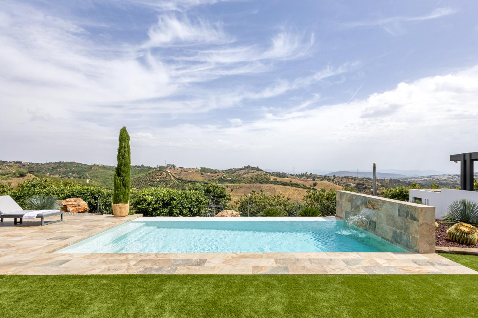 Villa for Sale in Alhaurín el Grande