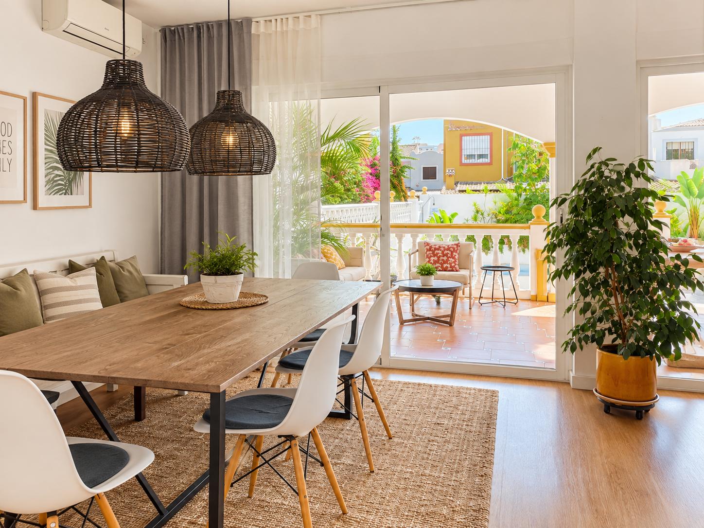 Semi-detached House for Rent in Marbella