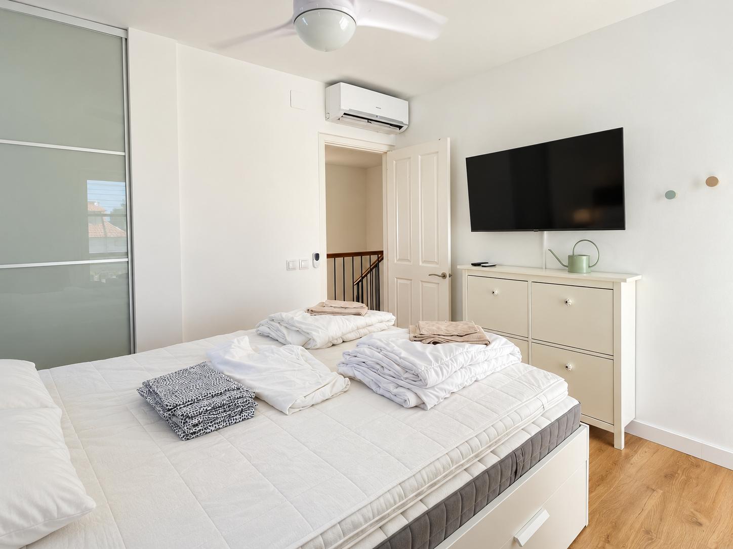 Semi-detached House for Rent in Marbella