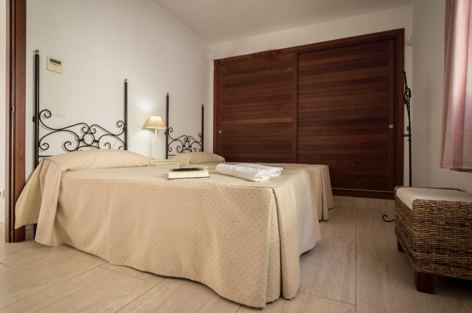 Chalet for Sale in Santa Eulalia del Río