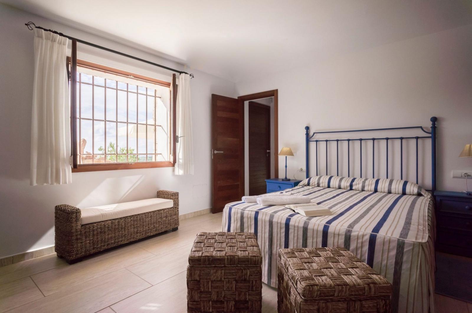 Chalet for Sale in Santa Eulalia del Río