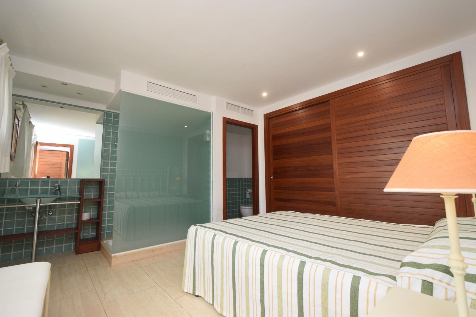 Chalet for Sale in Santa Eulalia del Río