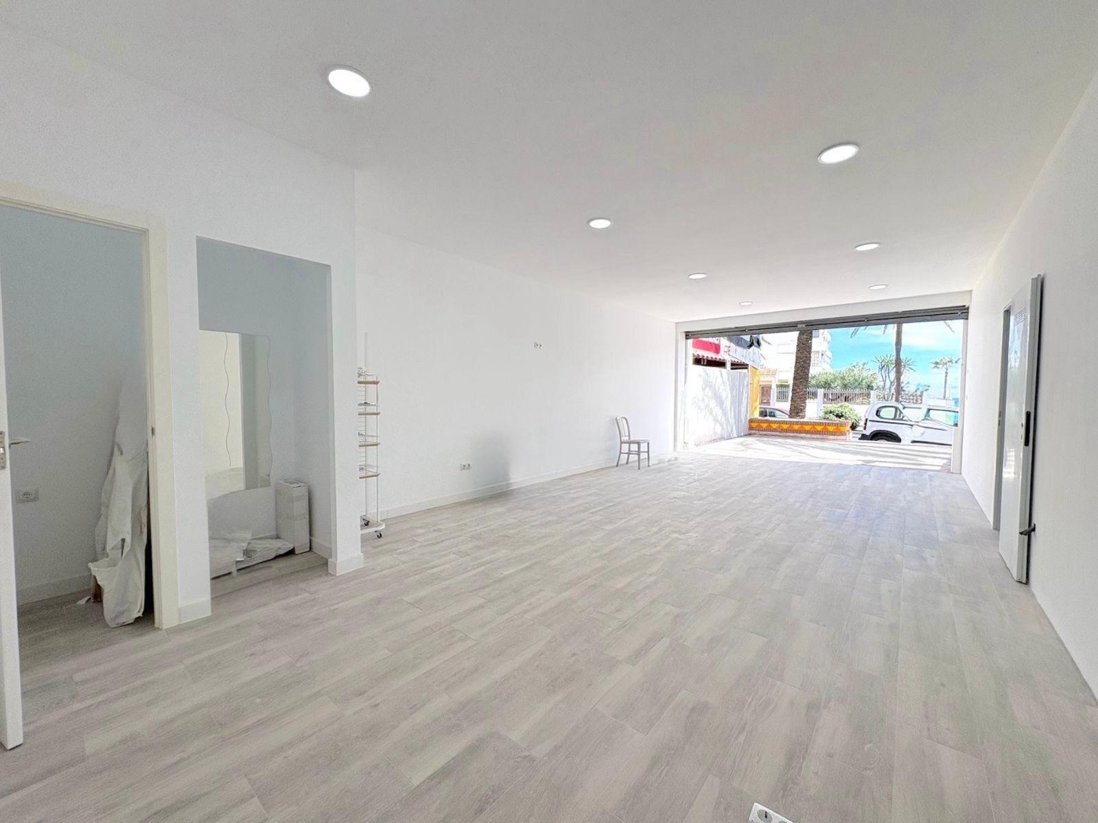 Premise for Sale in Benalmádena