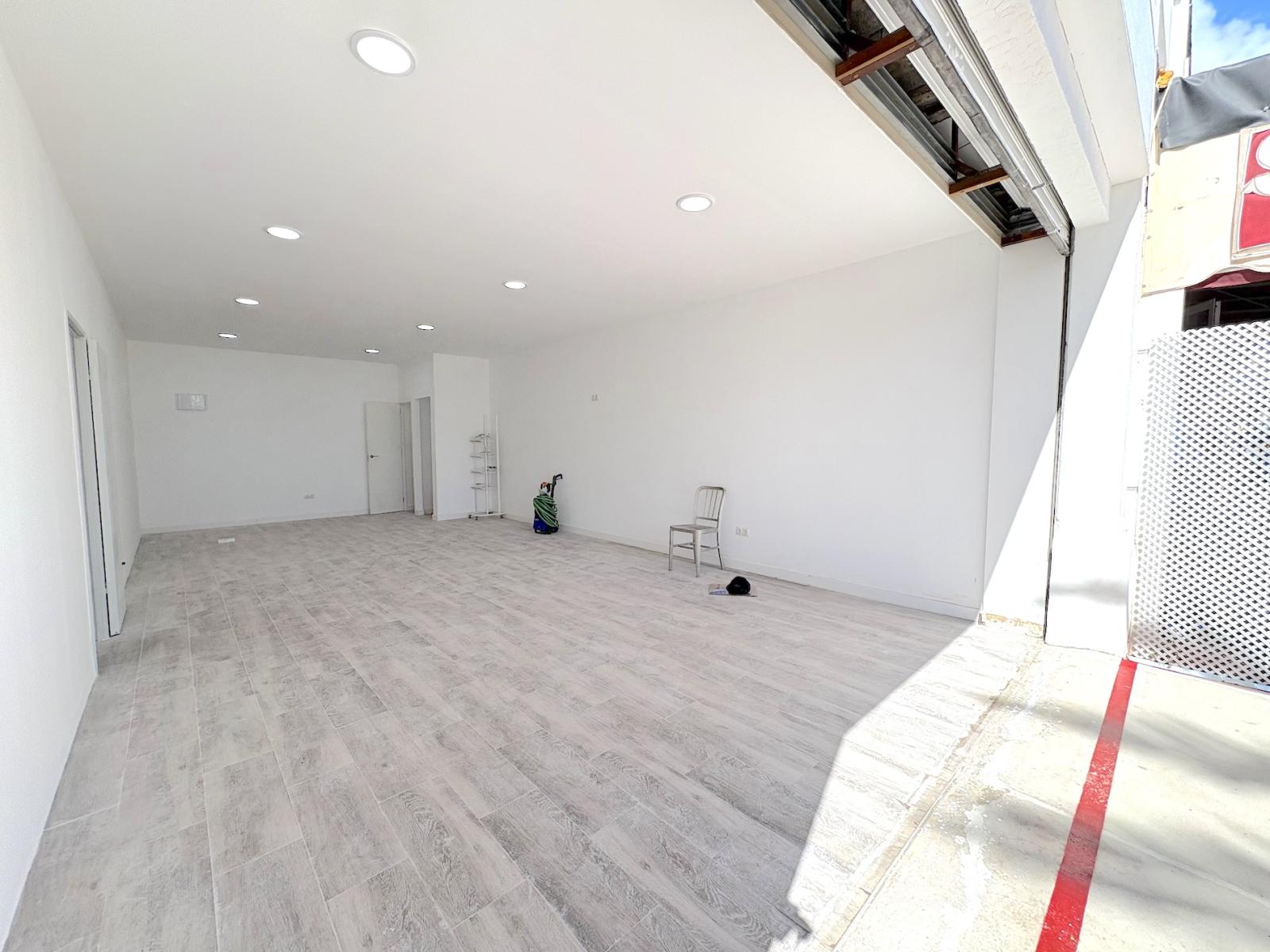 Premise for Sale in Benalmádena