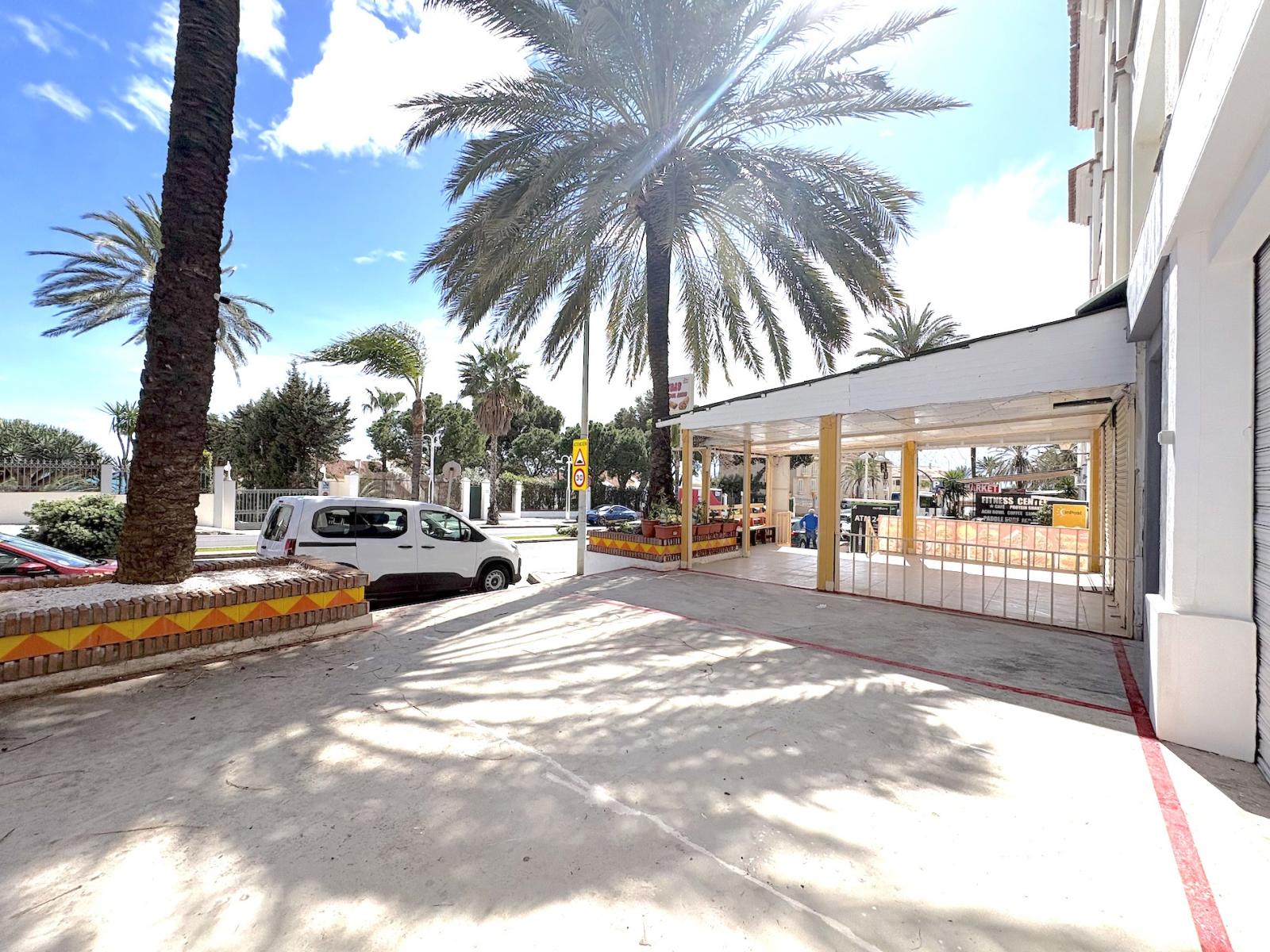 Premise for Sale in Benalmádena