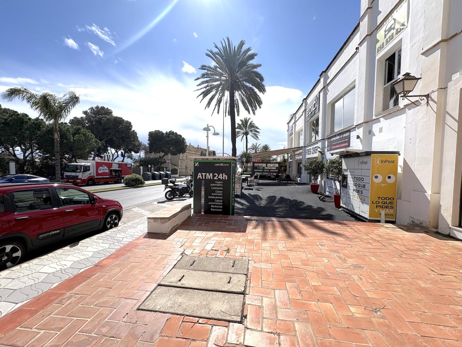 Premise for Sale in Benalmádena