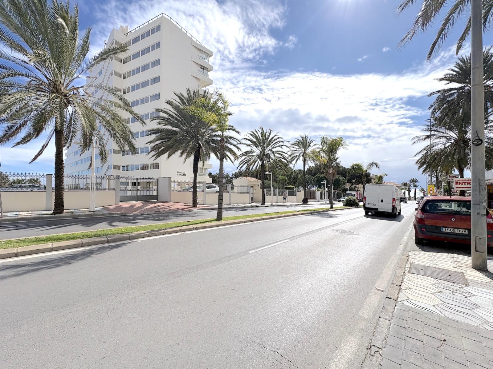 Premise for Sale in Benalmádena