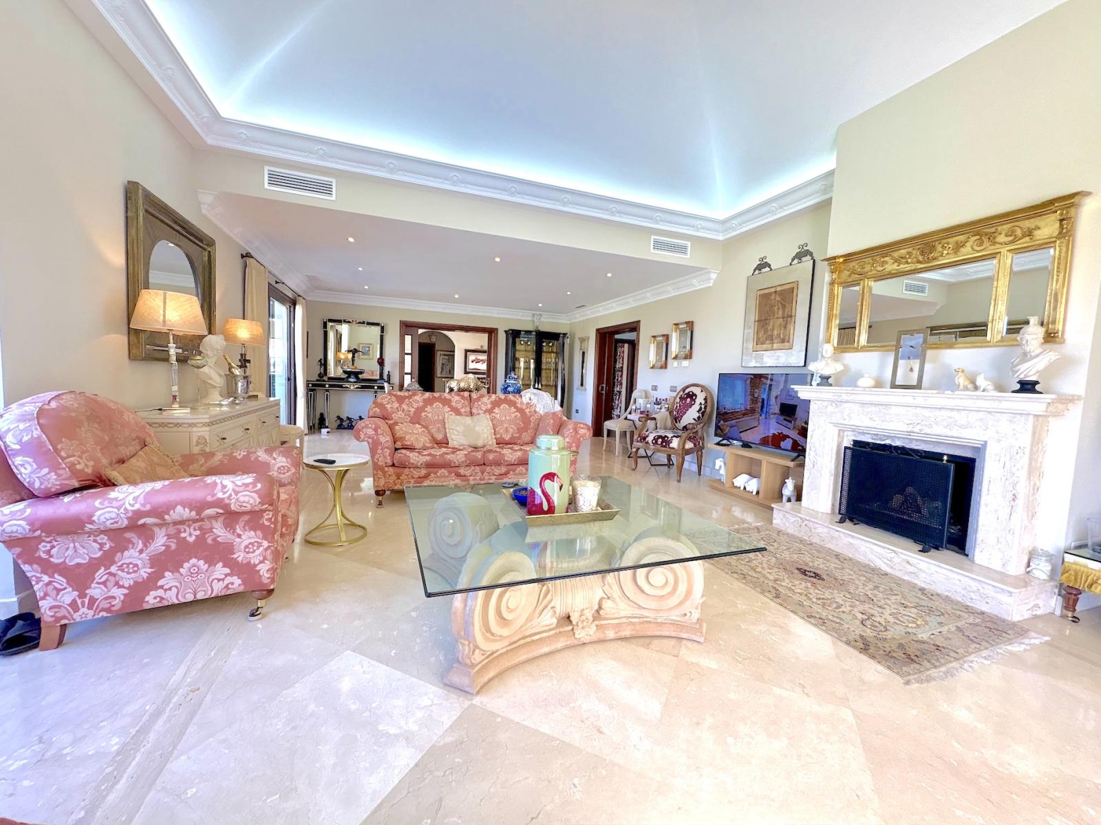 Villa for Sale in Mijas