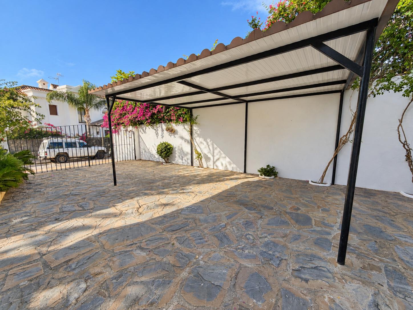 Villa for Sale in Estepona