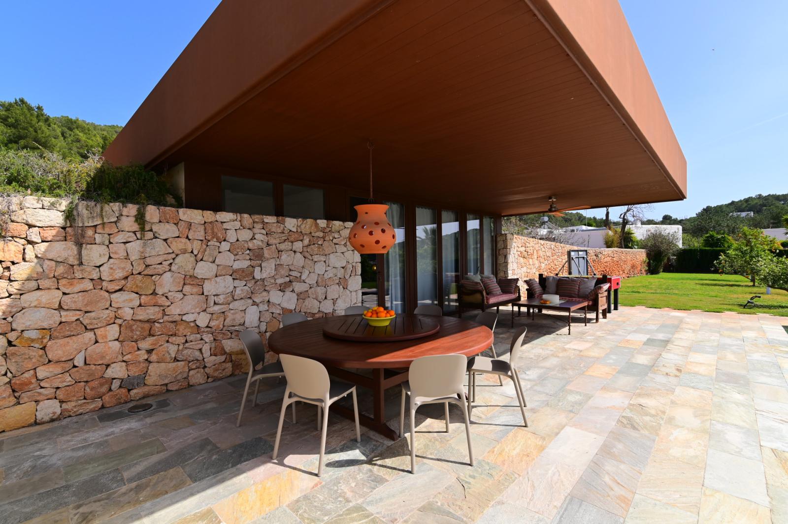 Villa for Rent in Santa Eulalia del Río