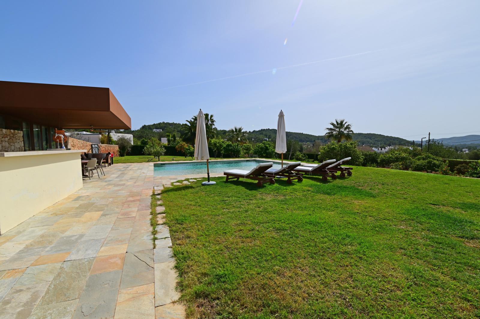 Villa for Rent in Santa Eulalia del Río