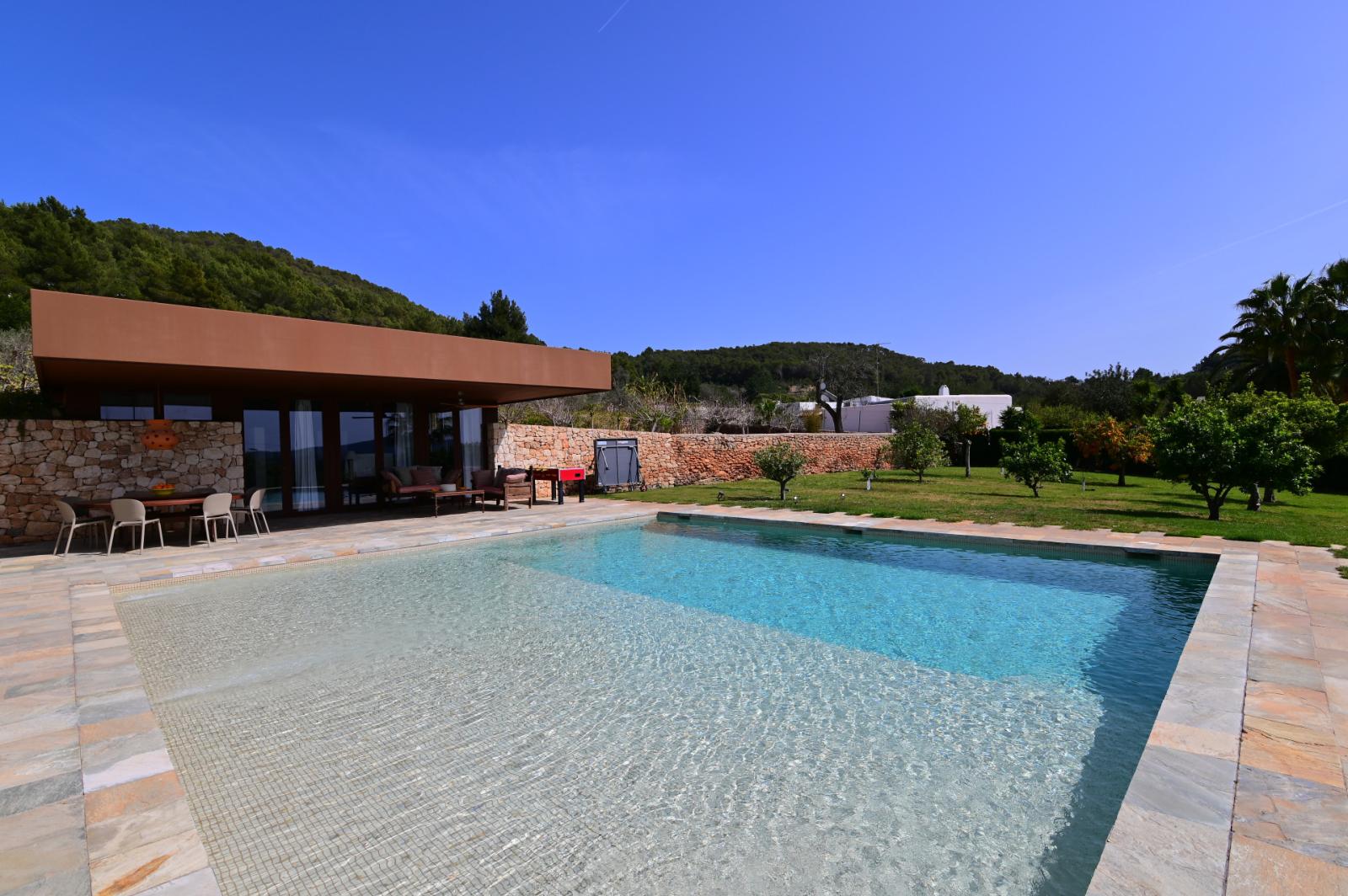 Villa for Rent in Santa Eulalia del Río
