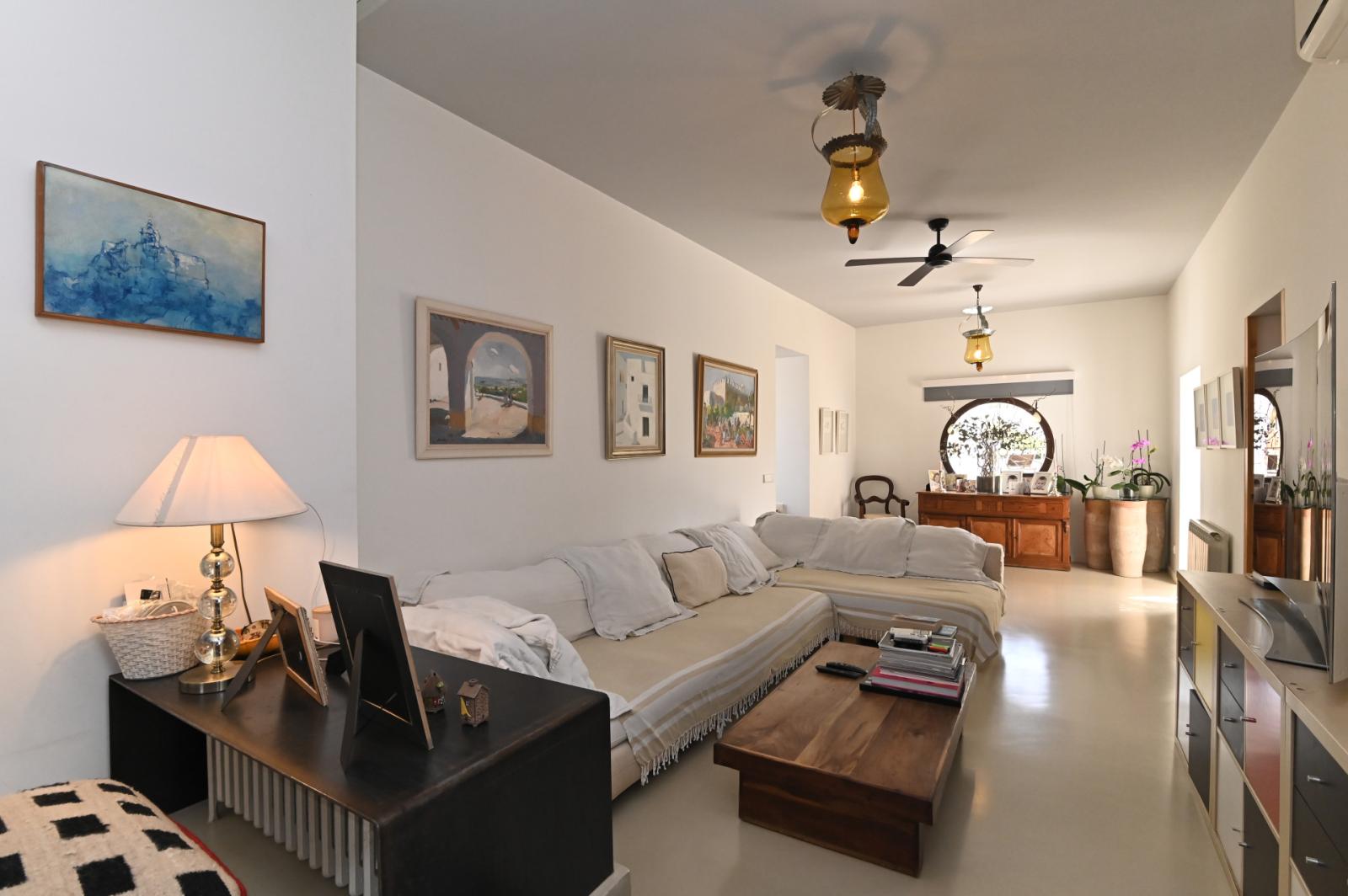 Villa for Rent in Santa Eulalia del Río