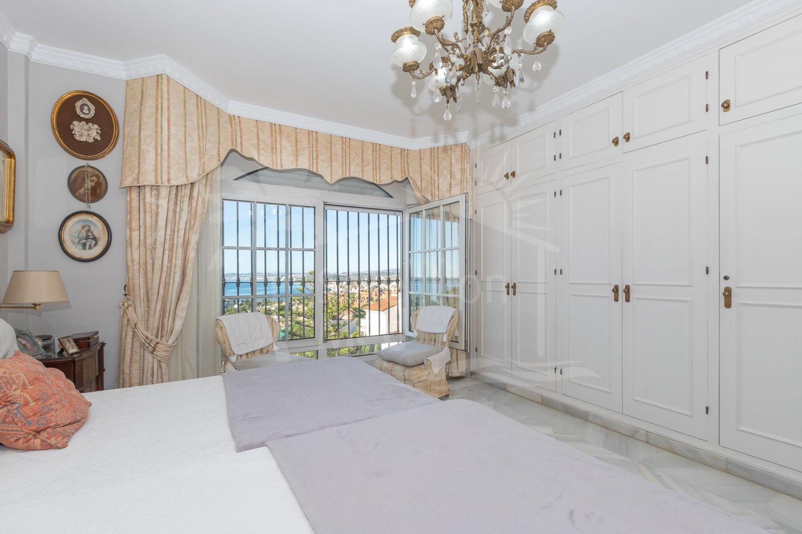Villa en Venta en Estepona