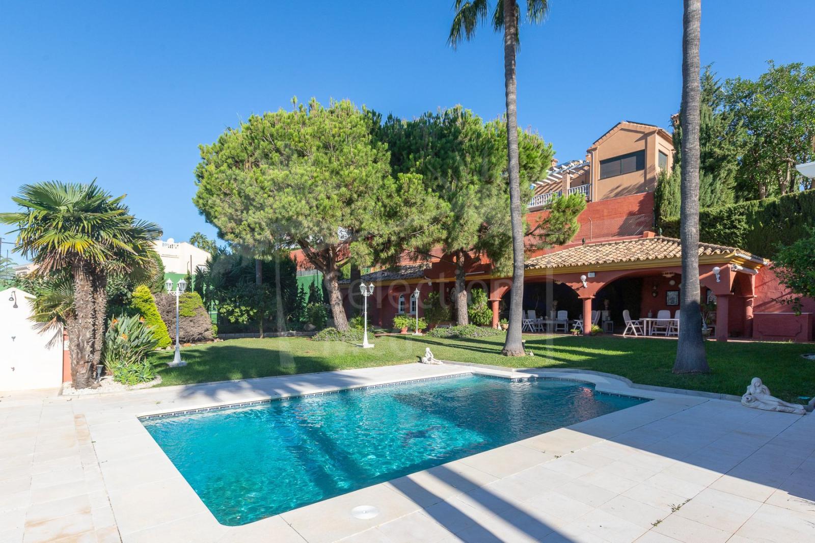 Villa en Venta en Estepona