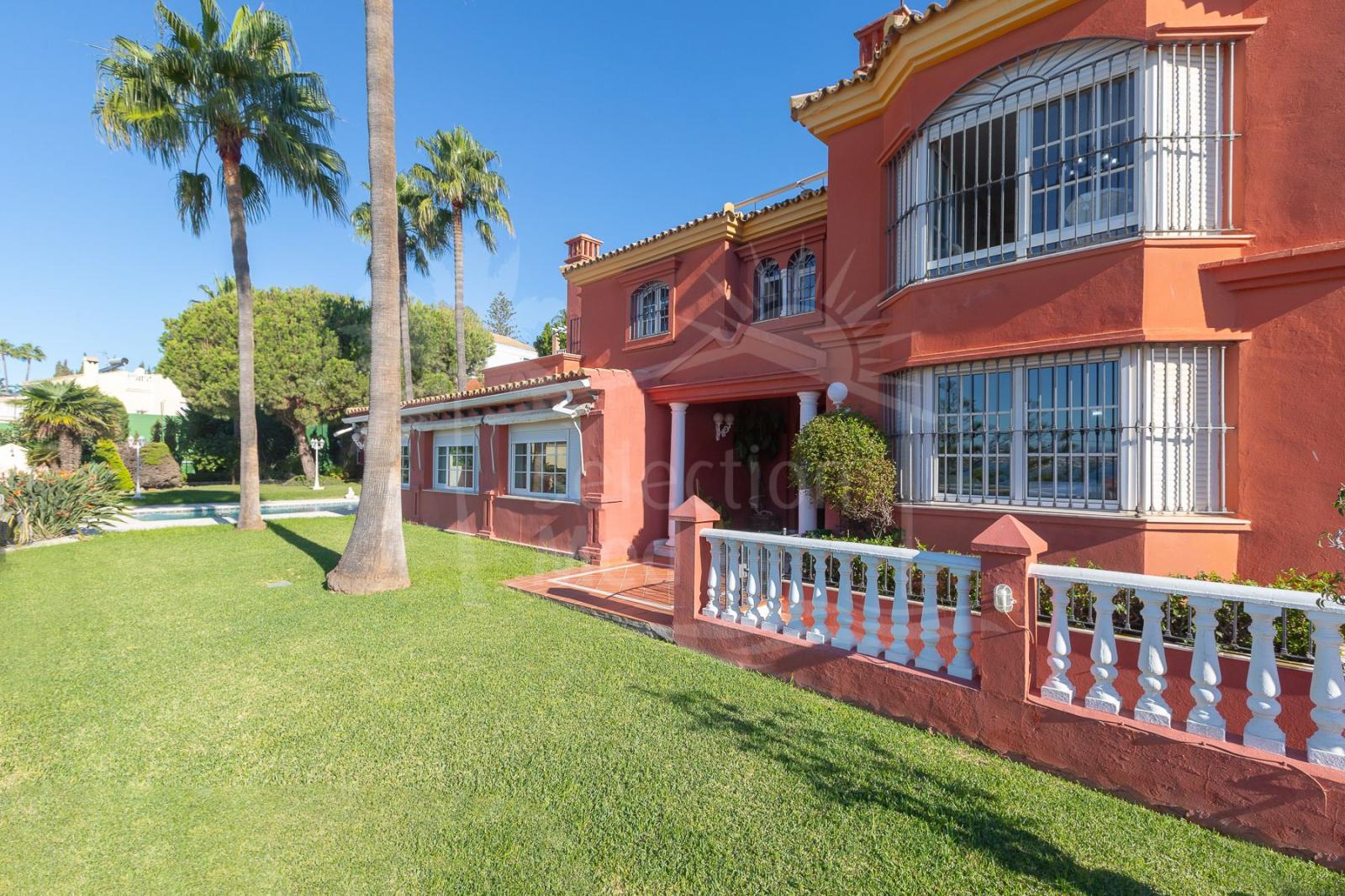 Villa en Venta en Estepona