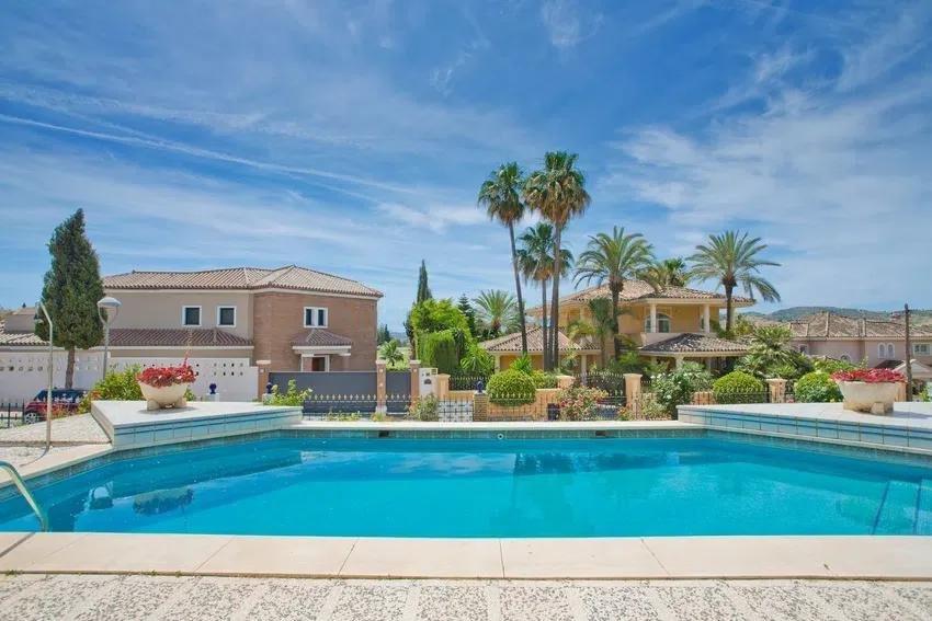 Chalet for Sale in Mijas