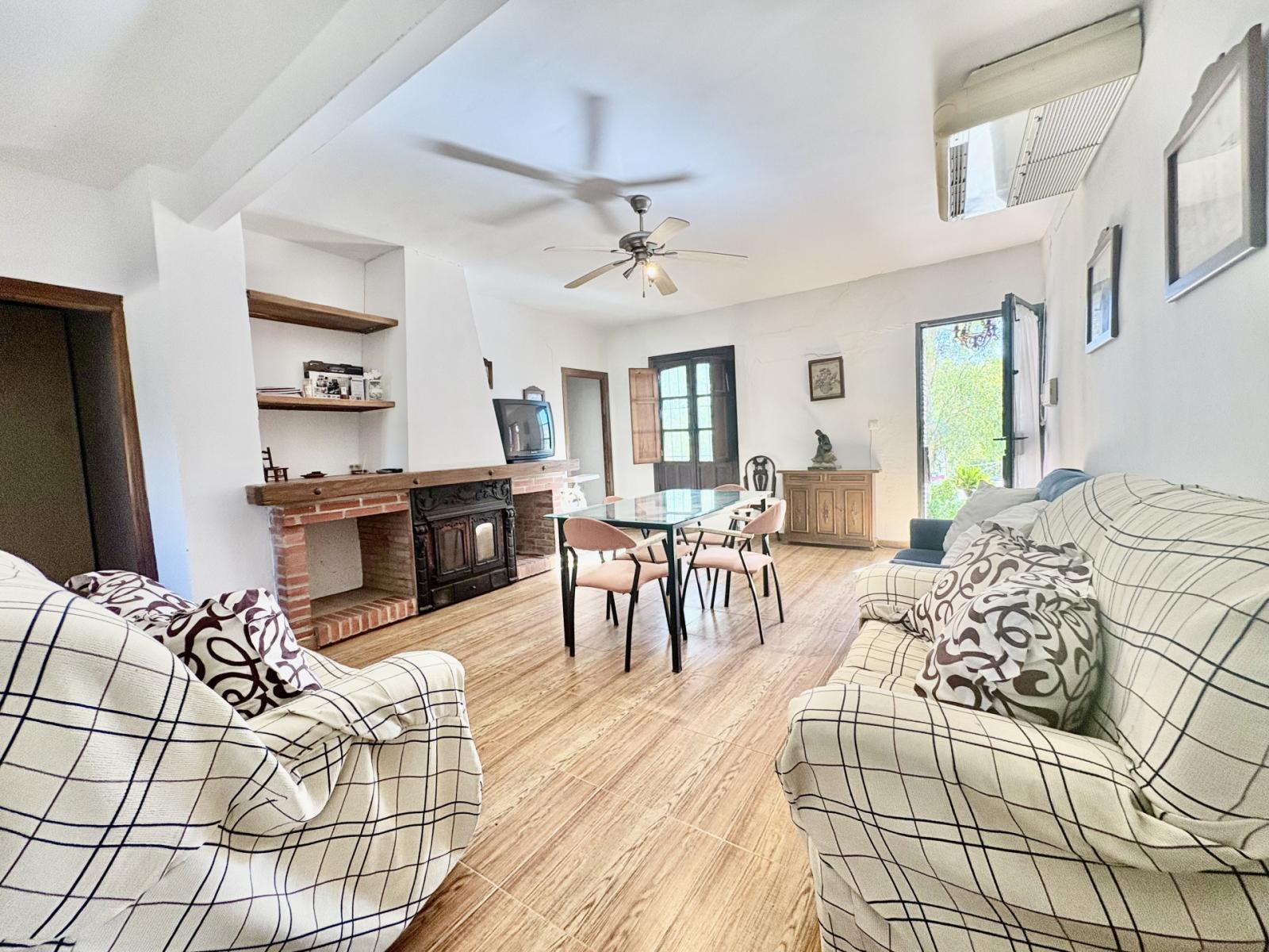 Premise for Sale in Olvera