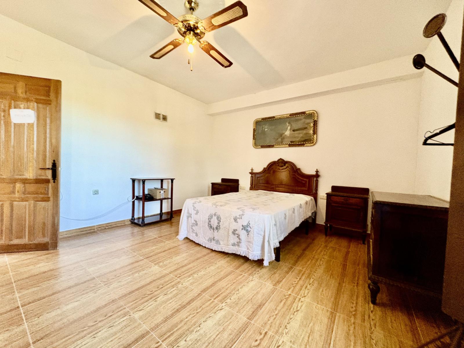 Premise for Sale in Olvera