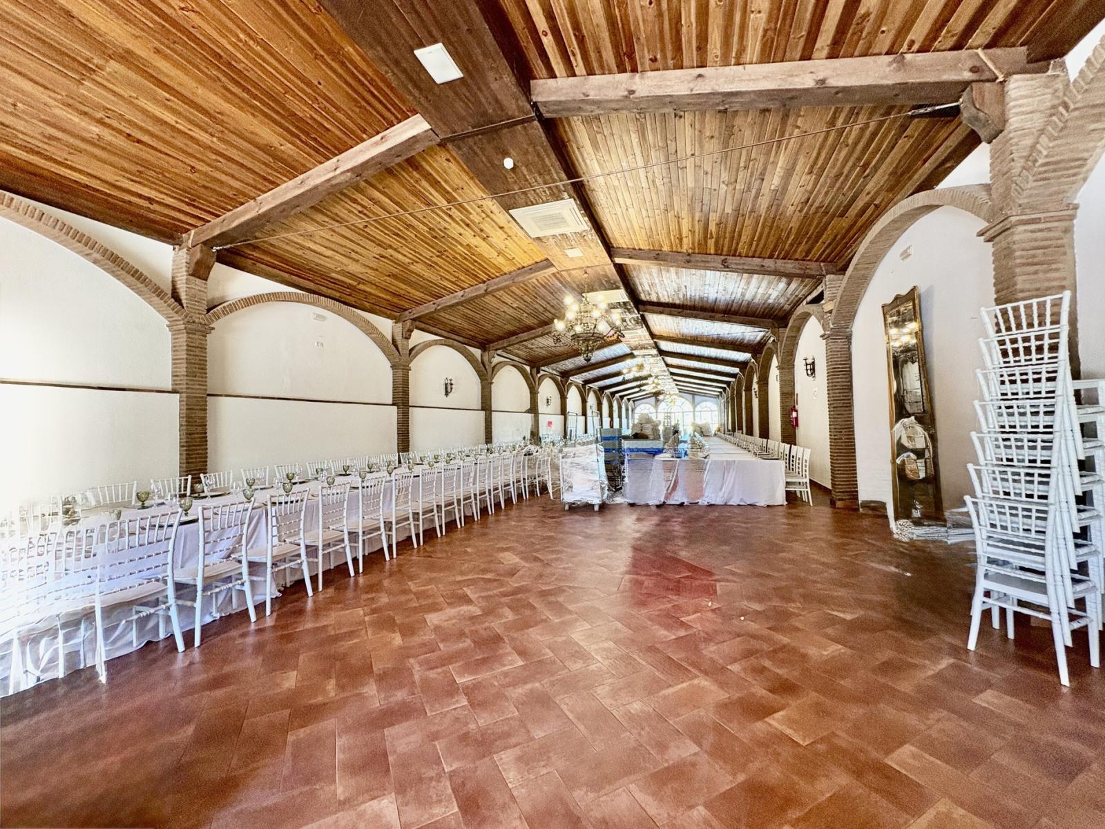 Premise for Sale in Olvera
