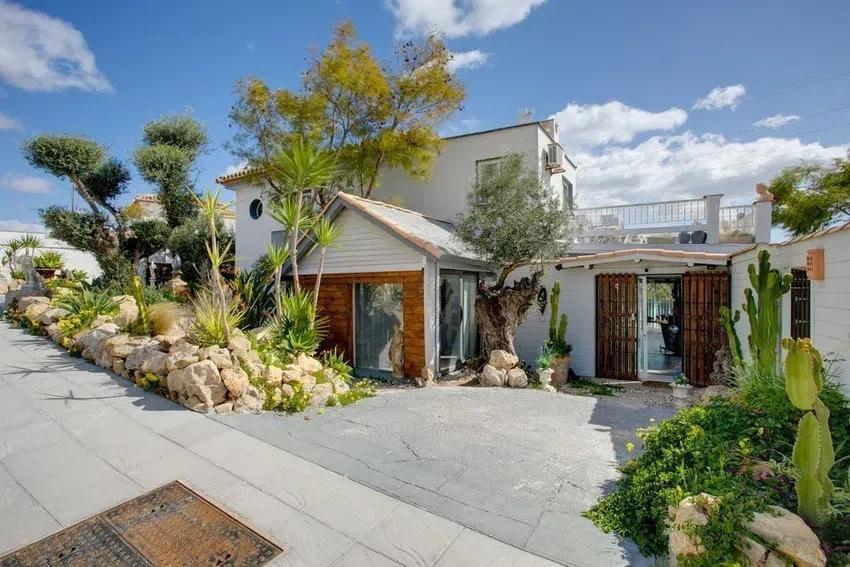 Villa en Venta en Estepona