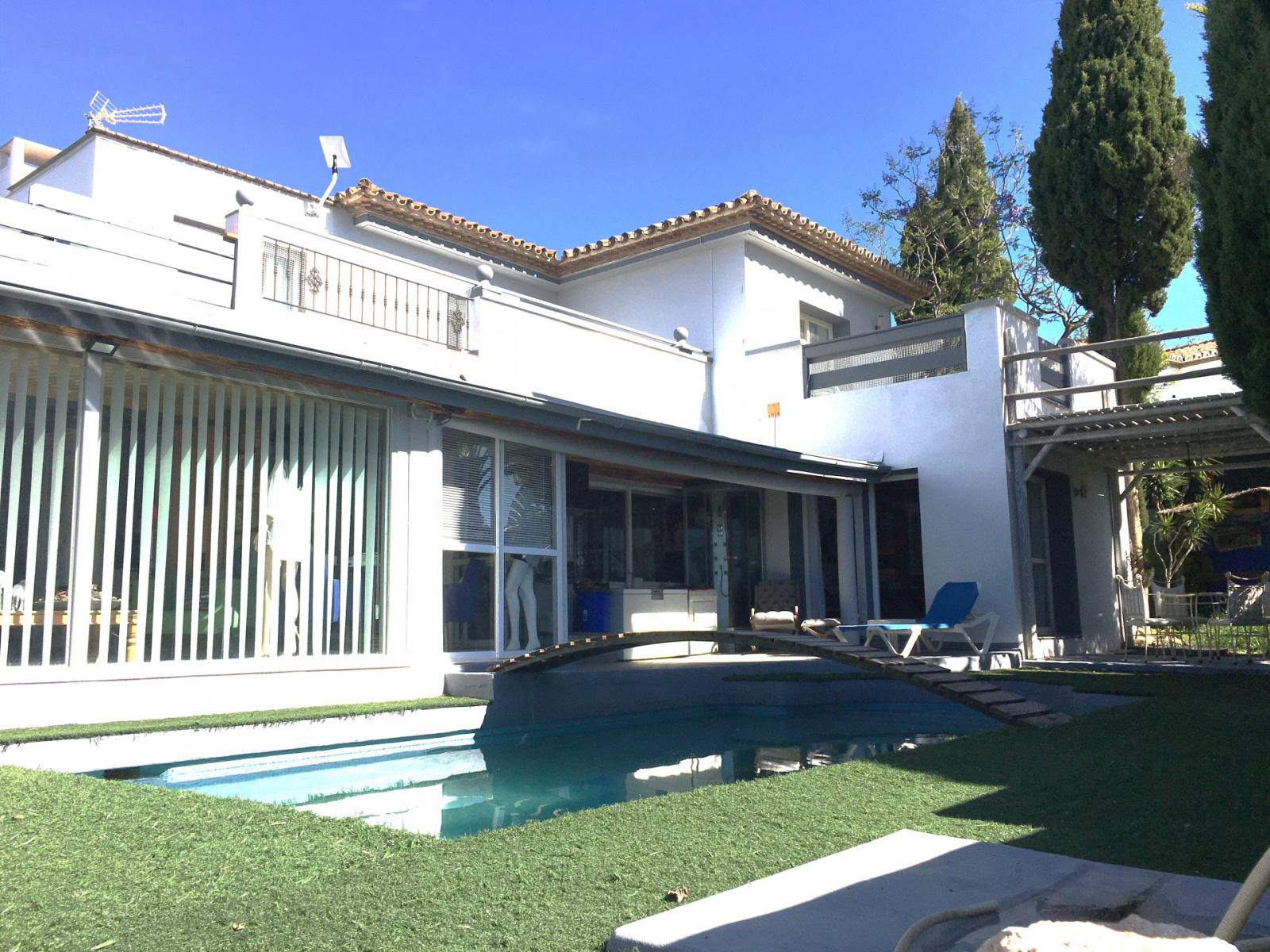 Villa en Venta en Estepona