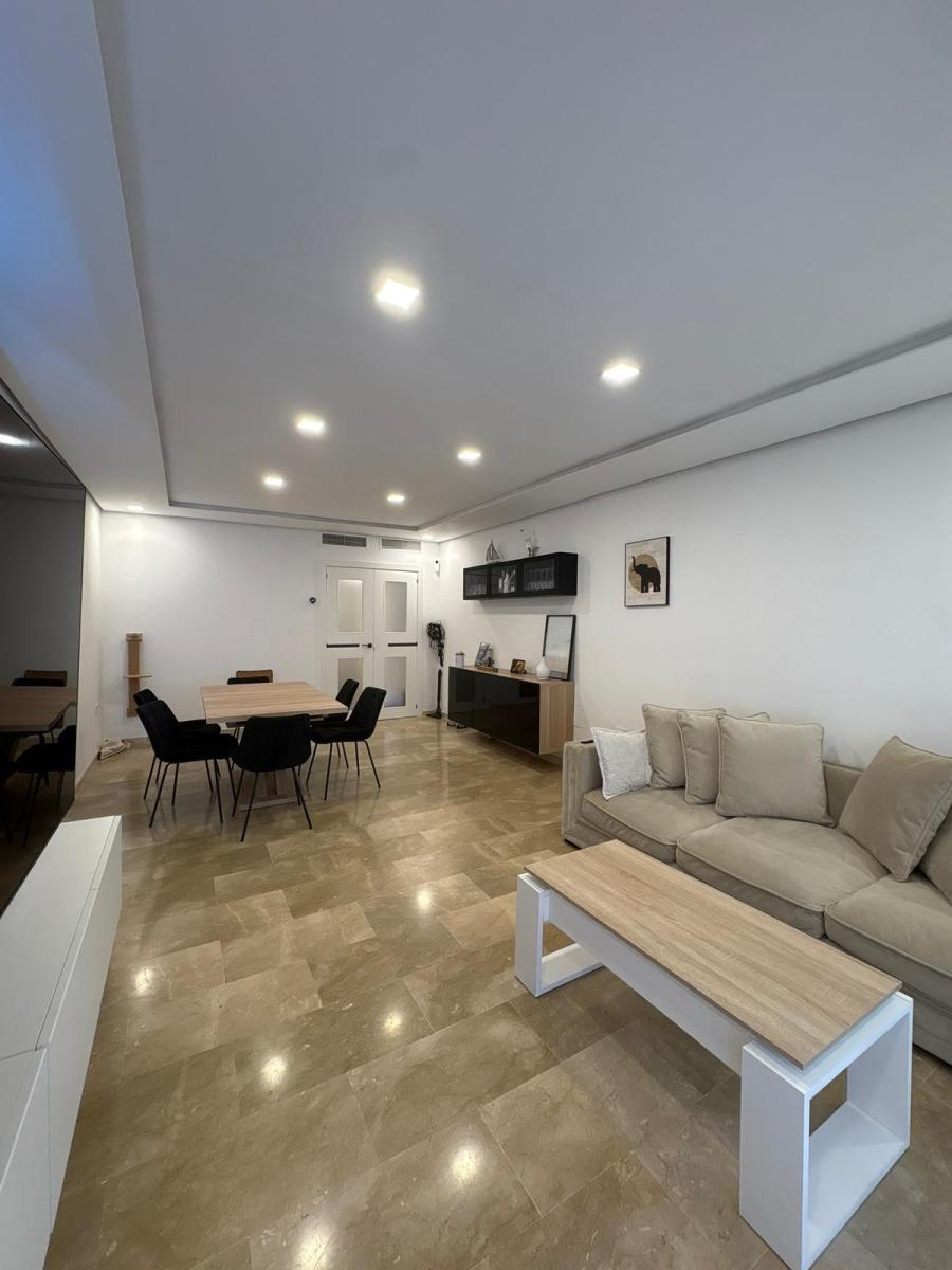 Apartamento en Venta en Estepona