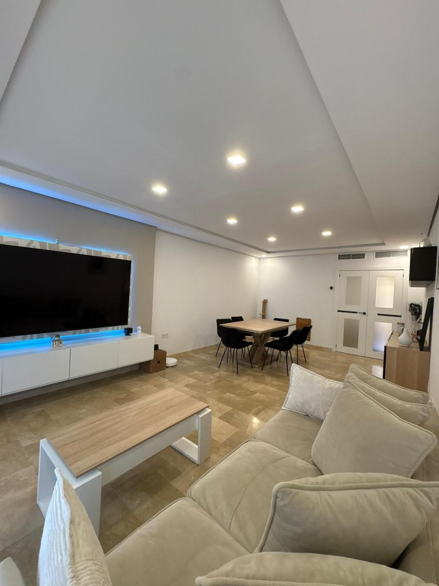 Apartamento en Venta en Estepona