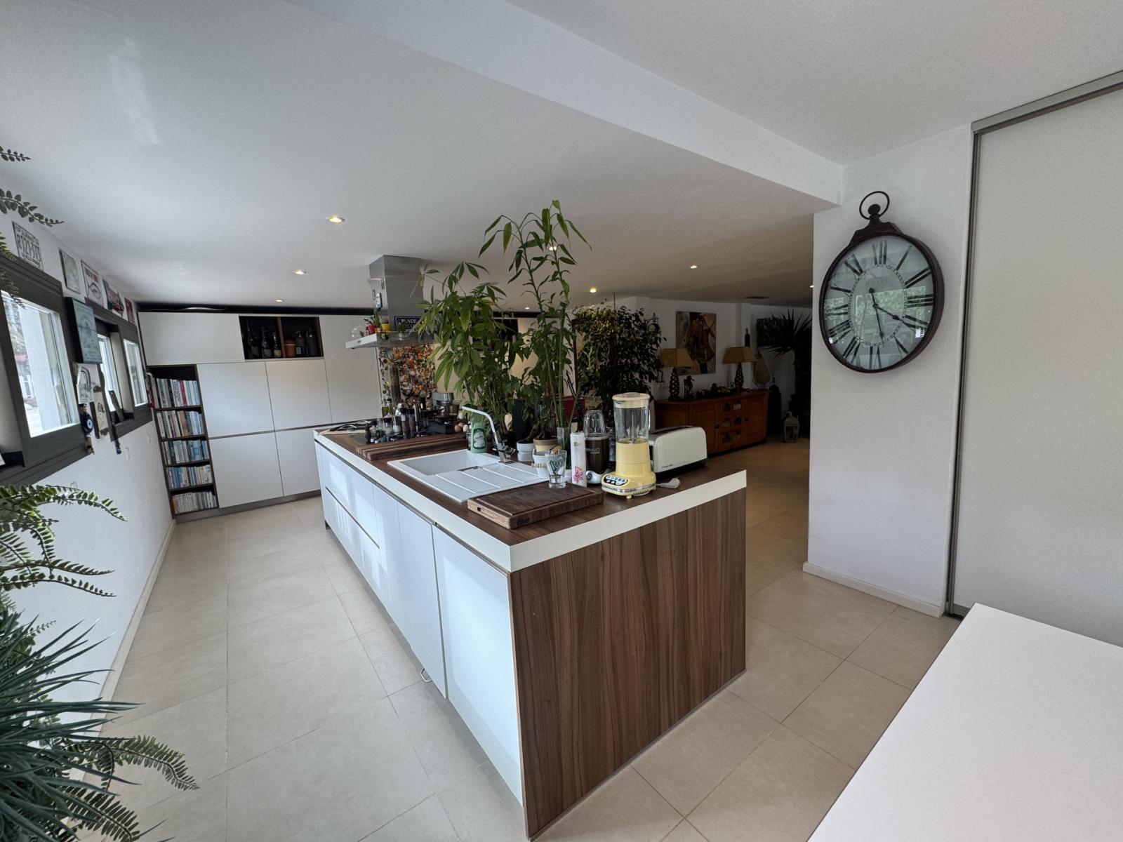 Villa for Sale in Alhaurín de la Torre