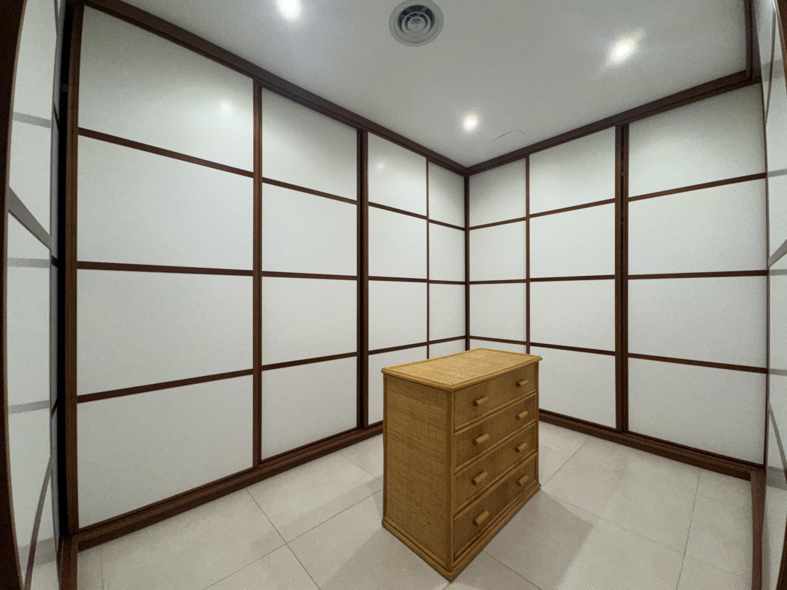 Villa for Sale in Alhaurín de la Torre