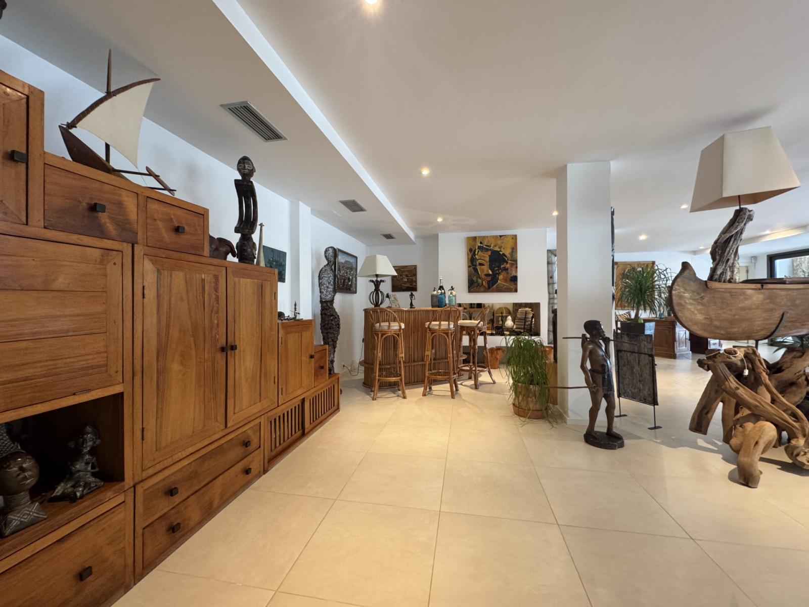 Villa for Sale in Alhaurín de la Torre