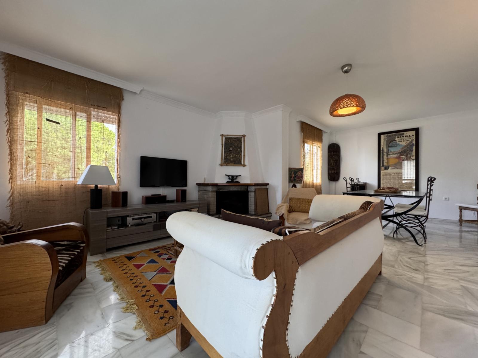 Villa for Sale in Alhaurín de la Torre