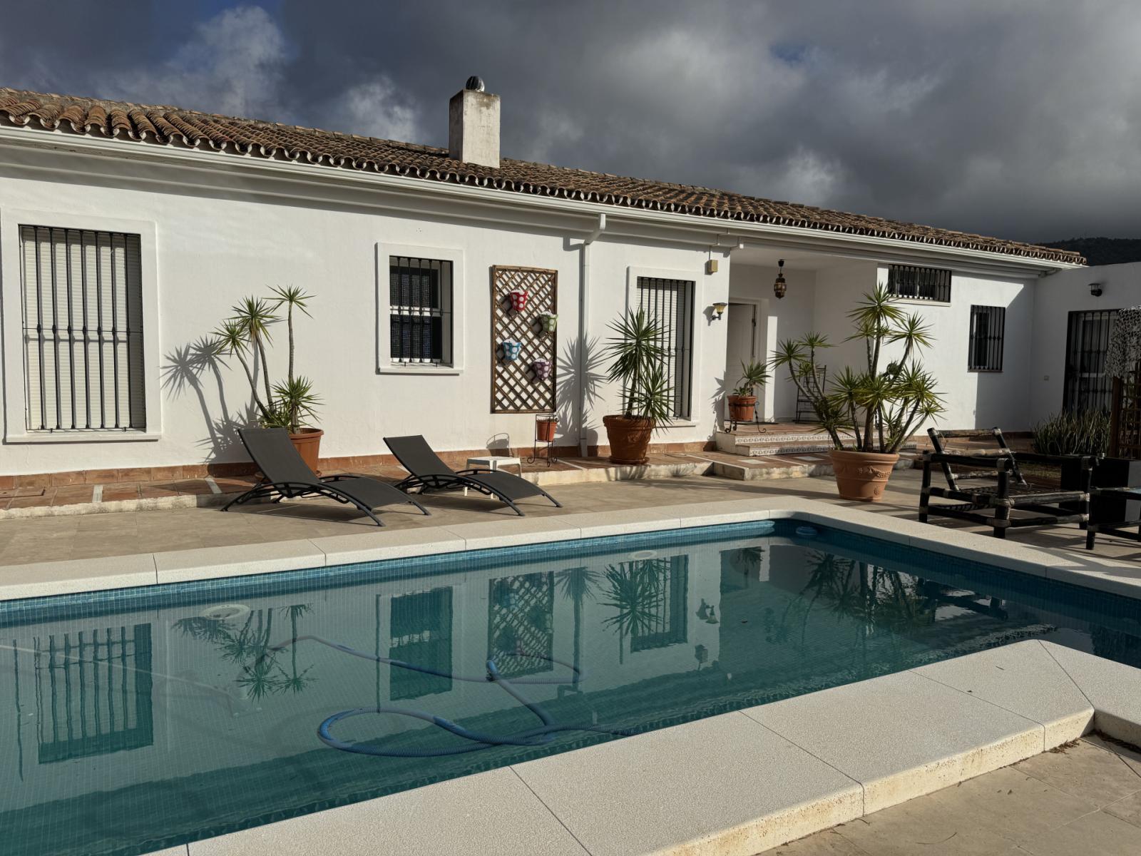 Villa for Sale in Alhaurín de la Torre