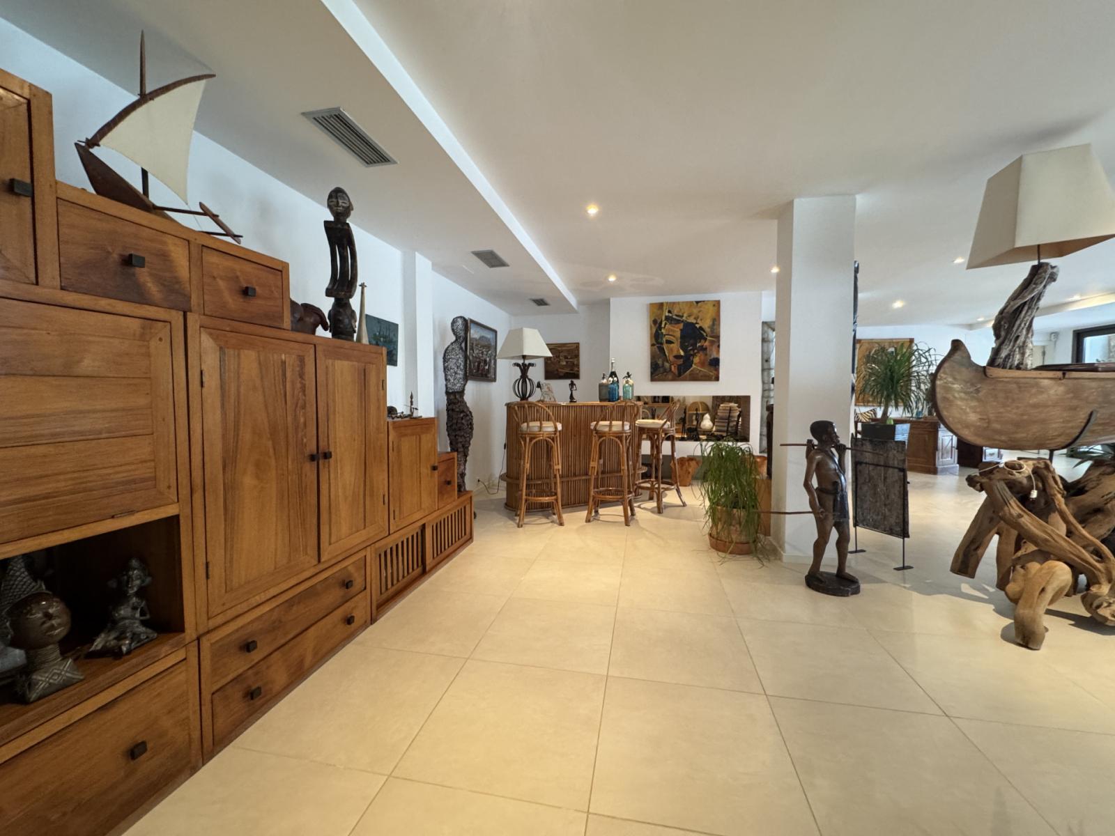 Villa for Sale in Alhaurín de la Torre