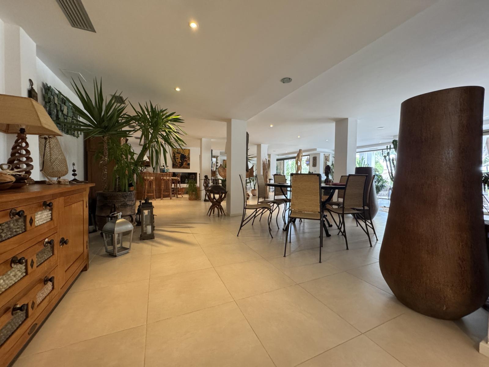 Villa for Sale in Alhaurín de la Torre