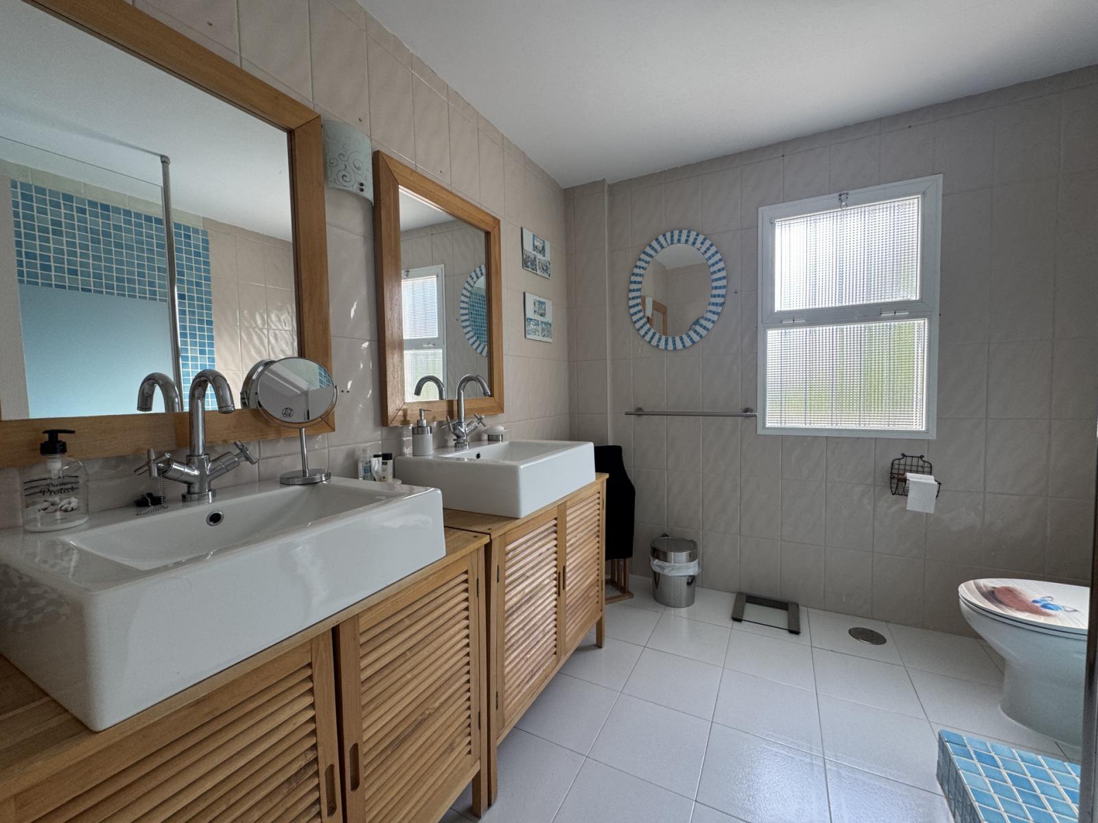 Villa for Sale in Alhaurín de la Torre
