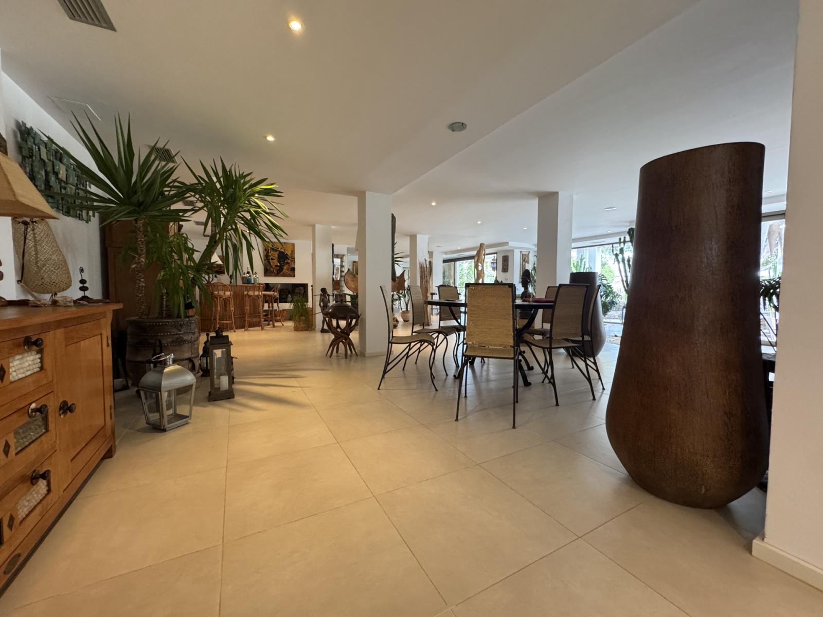 Villa for Sale in Alhaurín de la Torre