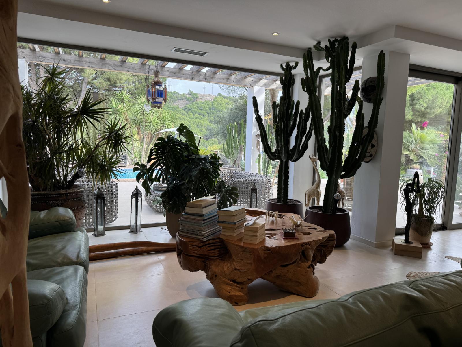 Villa for Sale in Alhaurín de la Torre