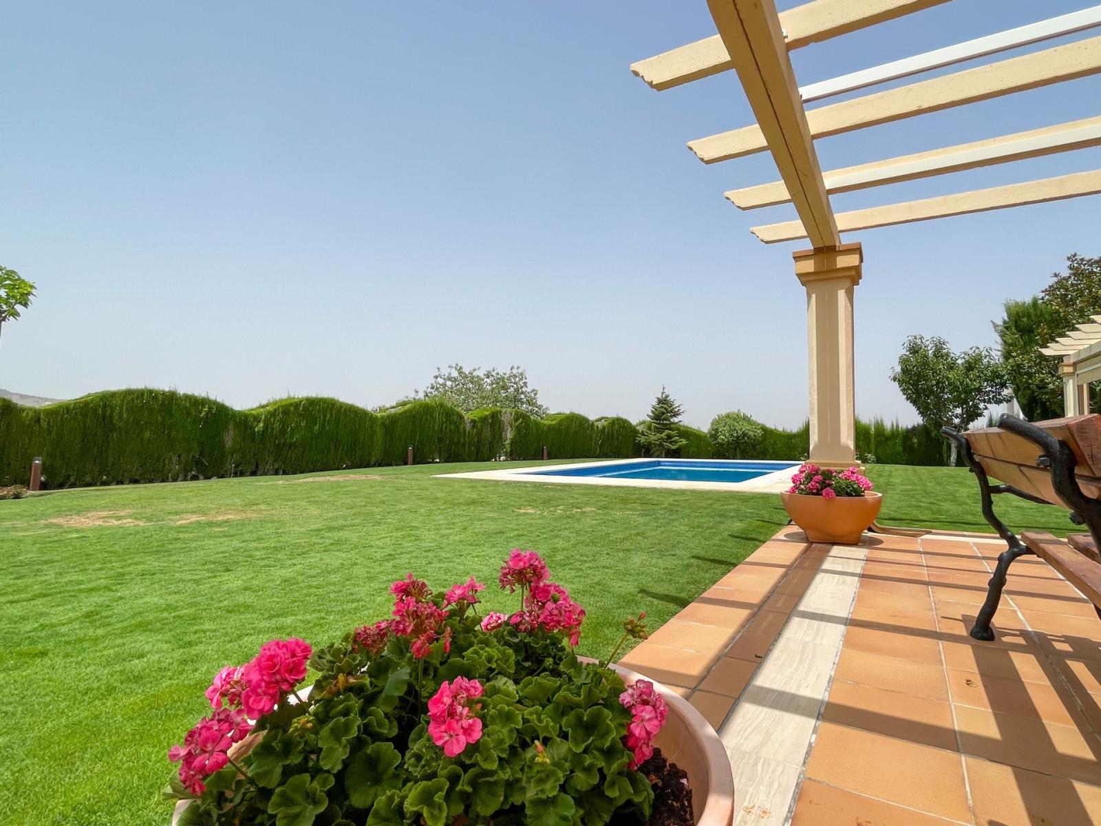 Villa for Sale in Antequera