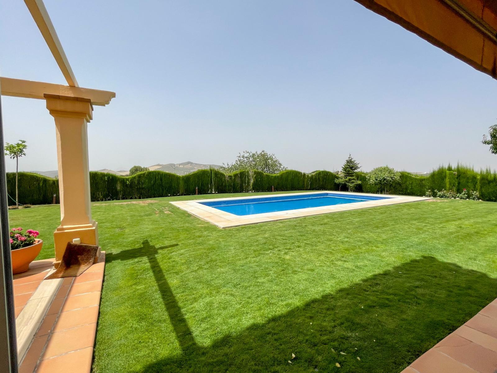 Villa for Sale in Antequera