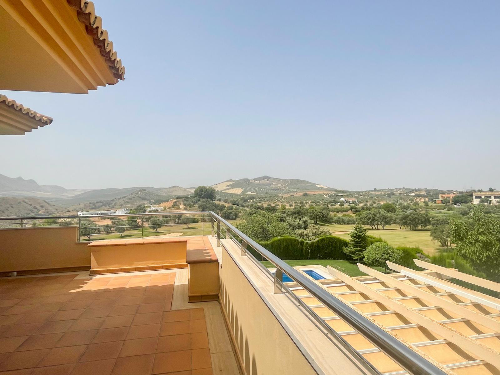 Villa for Sale in Antequera