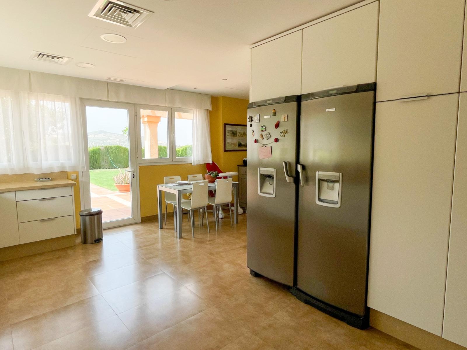 Villa for Sale in Antequera