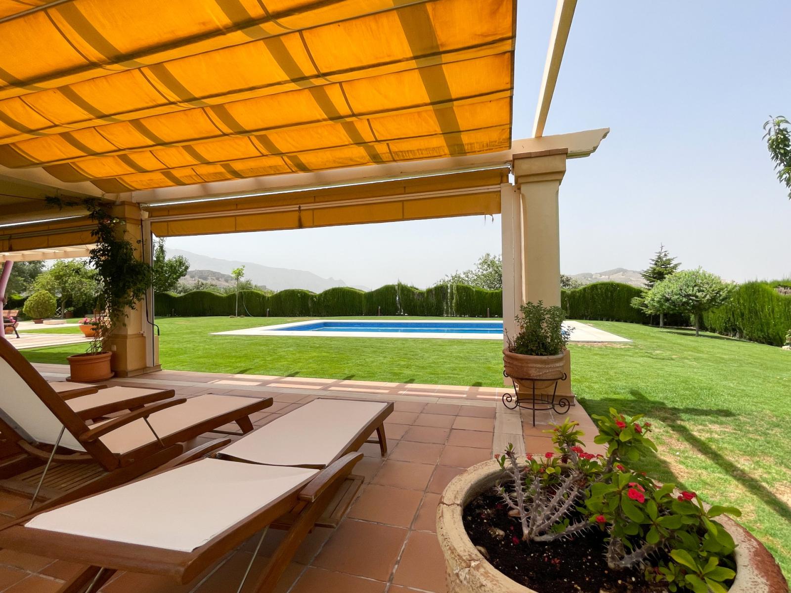 Villa for Sale in Antequera