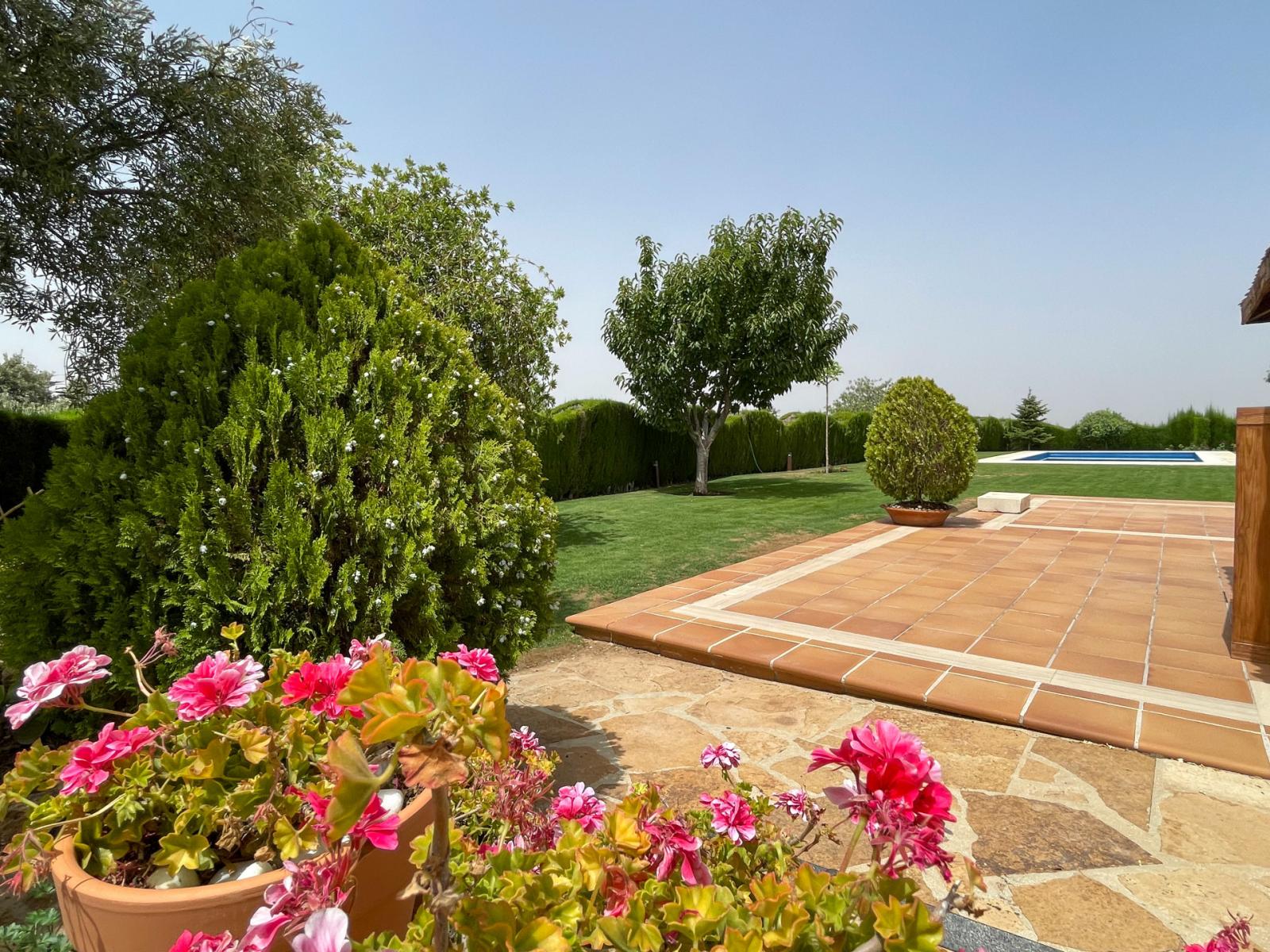 Villa for Sale in Antequera